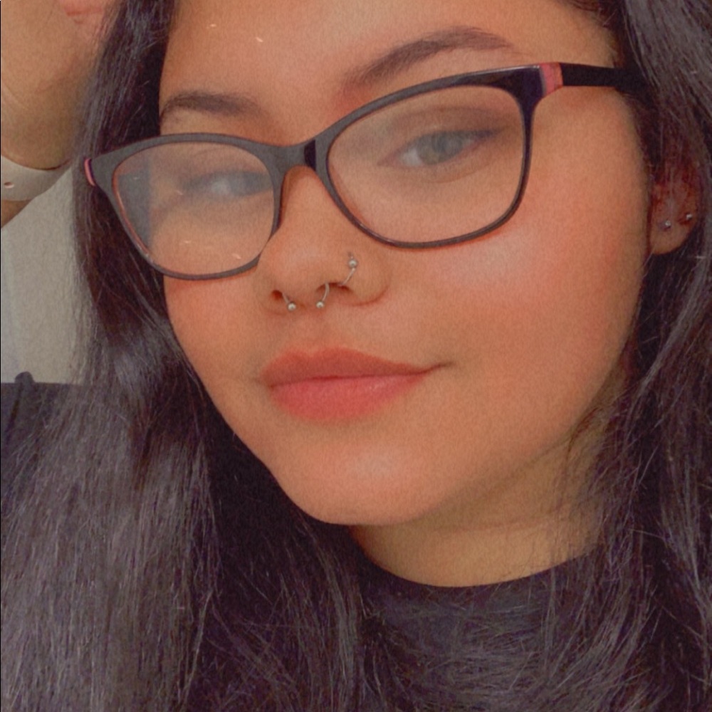 Meet your Posher, Nita